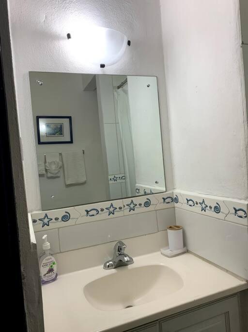 Reefside Villa Crown Point Bagian luar foto