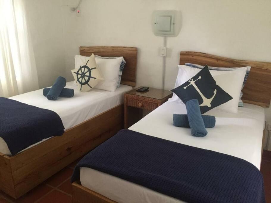 Reefside Villa Crown Point Bagian luar foto