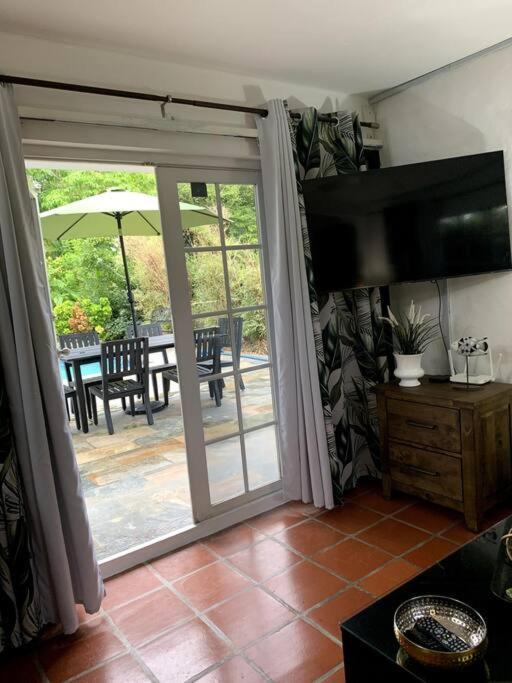Reefside Villa Crown Point Bagian luar foto