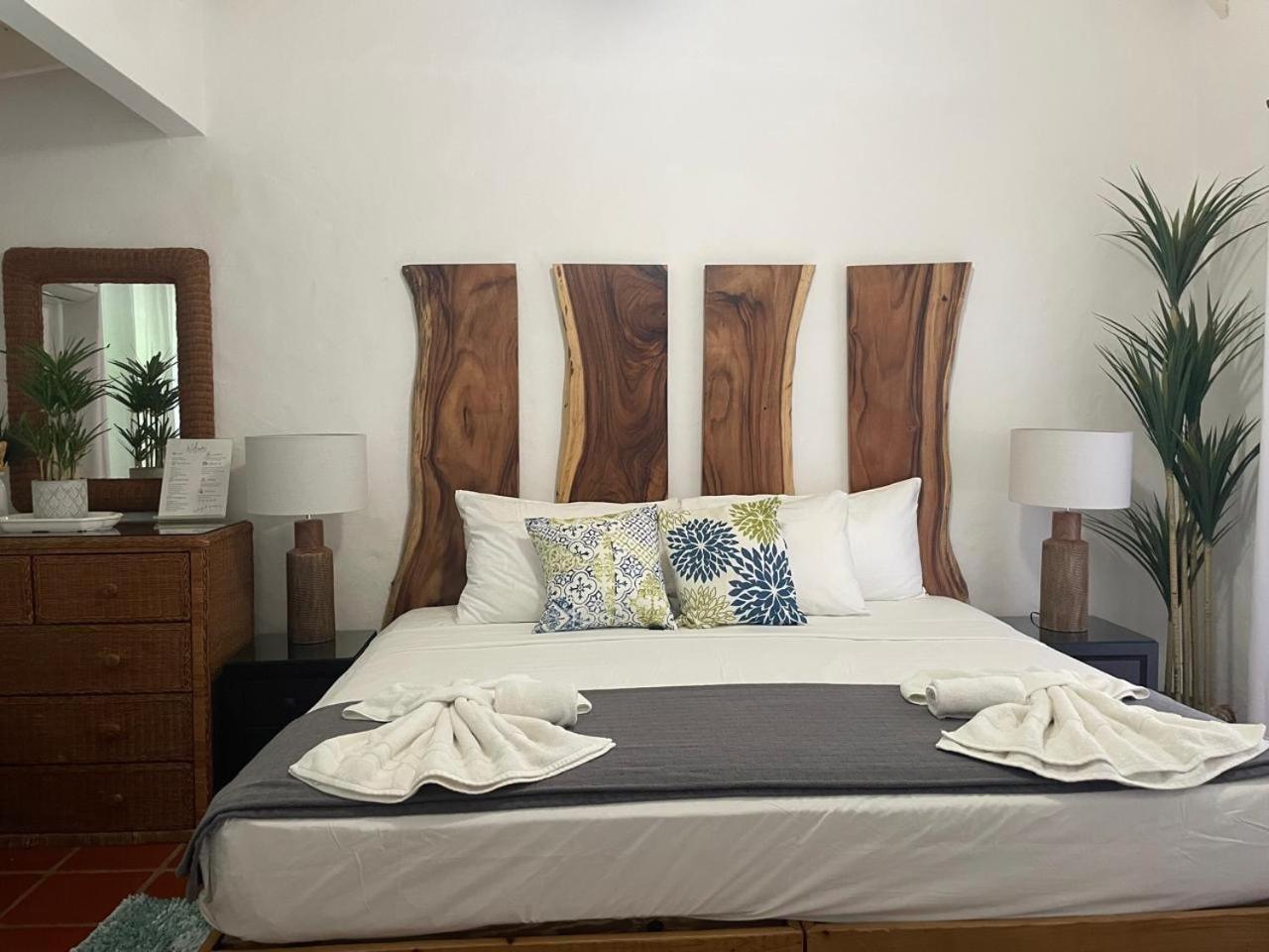 Reefside Villa Crown Point Bagian luar foto